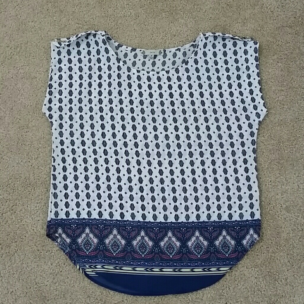 🌻NWOT Patterned Loose-fitting Blouse - Picture 2 of 7